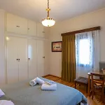 Peaceful 2-bedroom Near Tripolis *