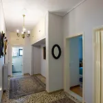 Peaceful 2-bedroom Near Tripolis דירה *