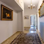 Peaceful 2-bedroom Near Tripolis דירה
