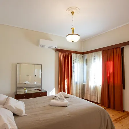 דירה Peaceful 2-bedroom Near Tripolis Keramitsa
